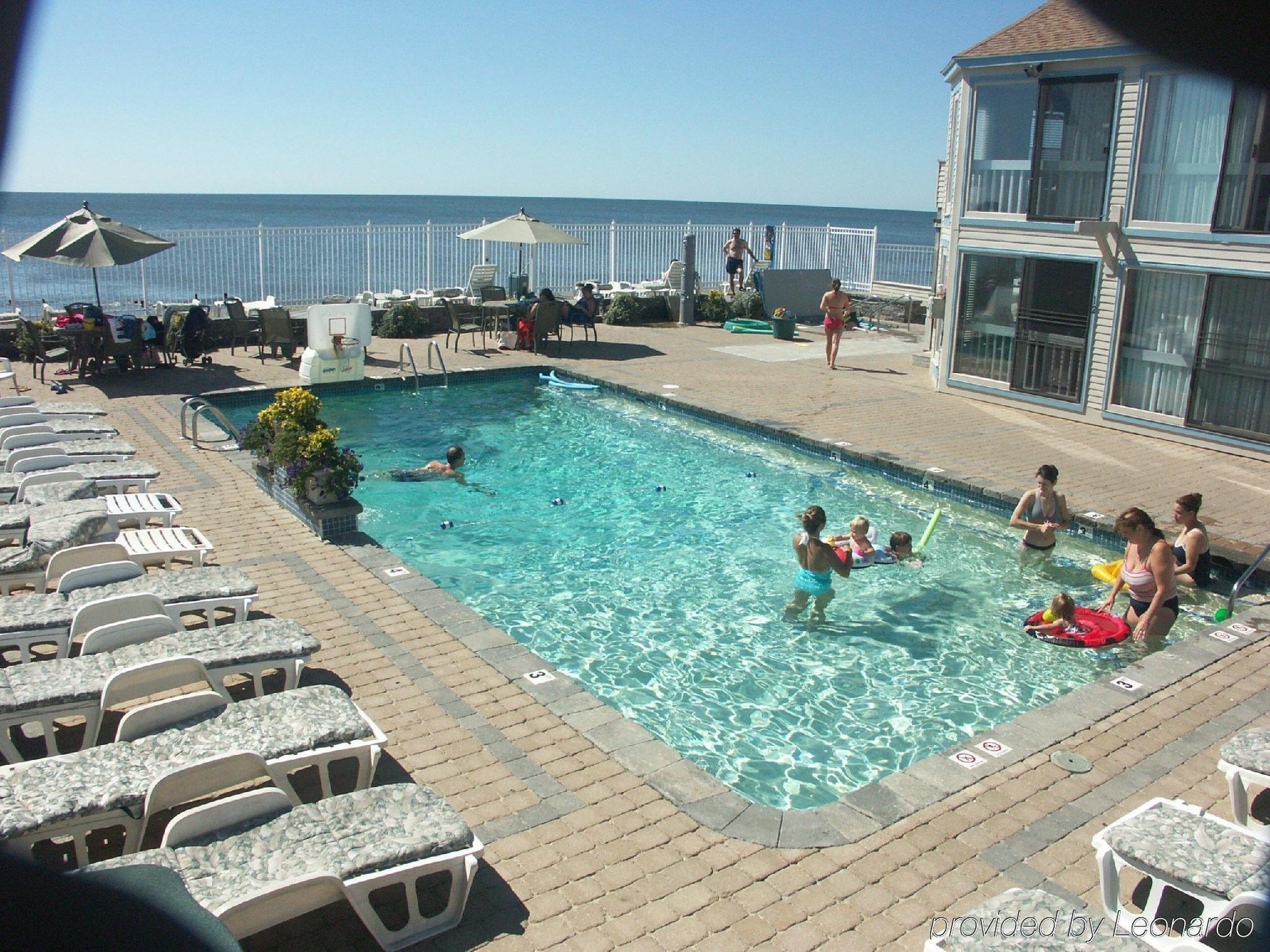 The Corsair & Cross Rip Oceanfront Motel Dennisport Esterno foto